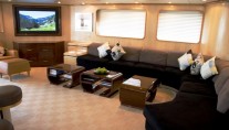 Maverick II Salon
